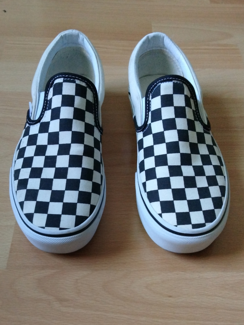 Vans Unisex Checkerboard Slip-On Platform Sneakers - Black & White